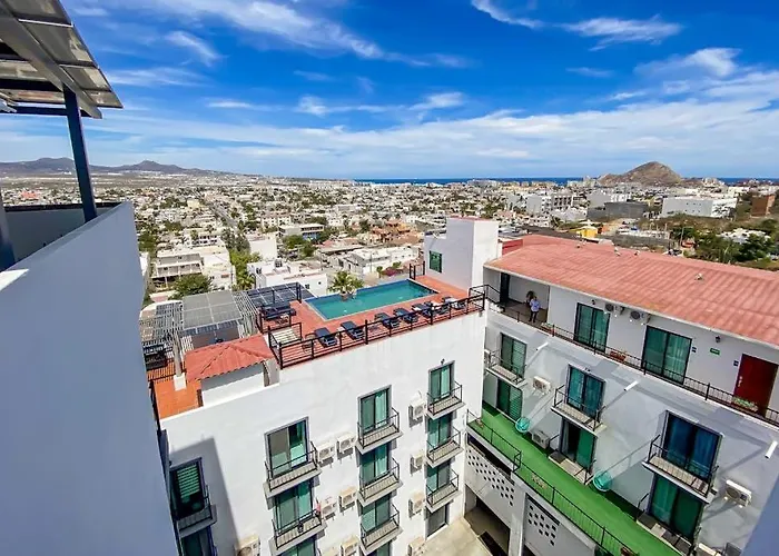With Ocean-view Rooftop Infinity Pool, Balconies & Ac Сasa de vacaciones *